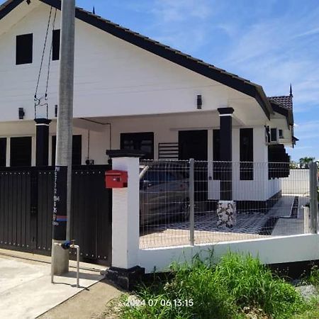Hadeera Minimalis Family Homestay Kuala Terengganu Dış mekan fotoğraf
